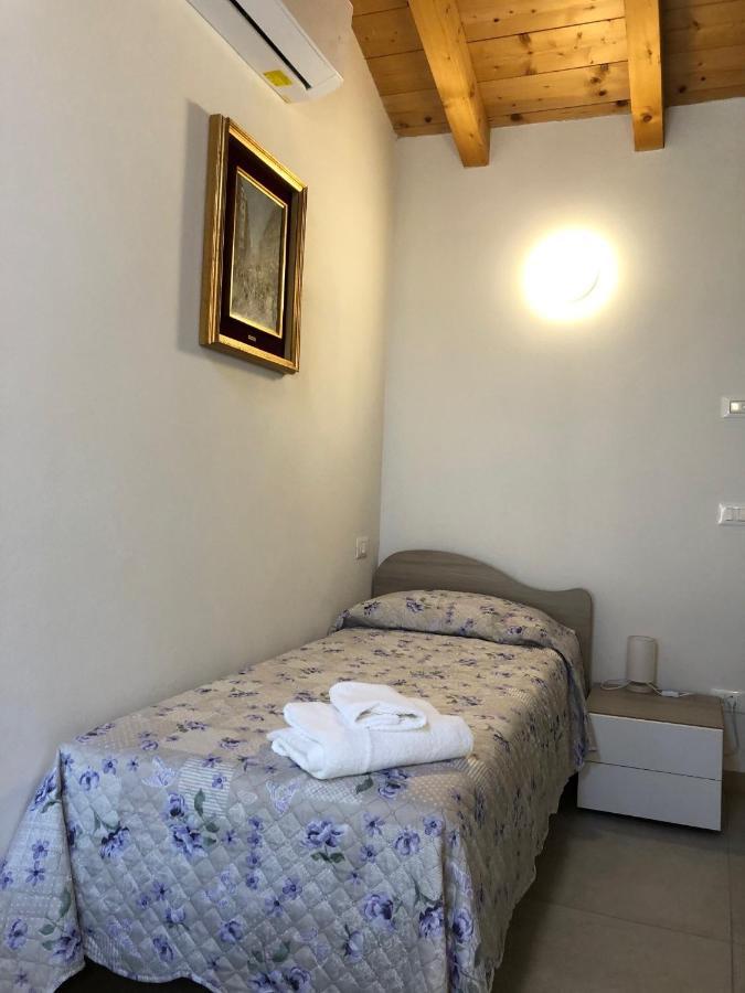 La Casa Della Ada Ξενοδοχείο Castelnuovo del Garda Εξωτερικό φωτογραφία